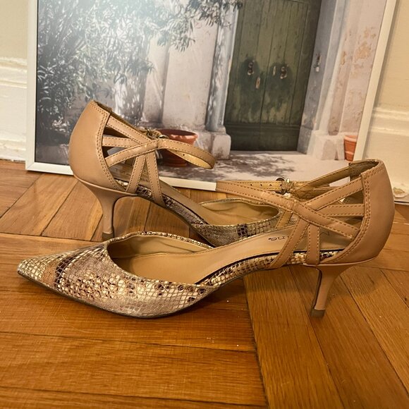 Snake Print Ankle Strap Pumps - Picture 11 of 12